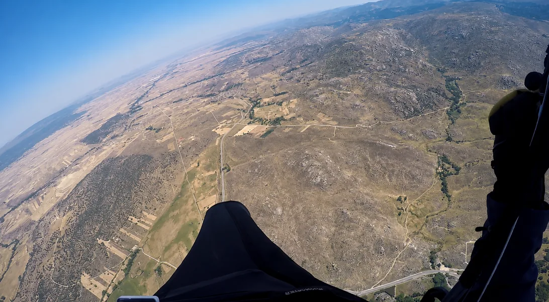 Paragliding in Piedrahita Spain in the Sierra de Gredos